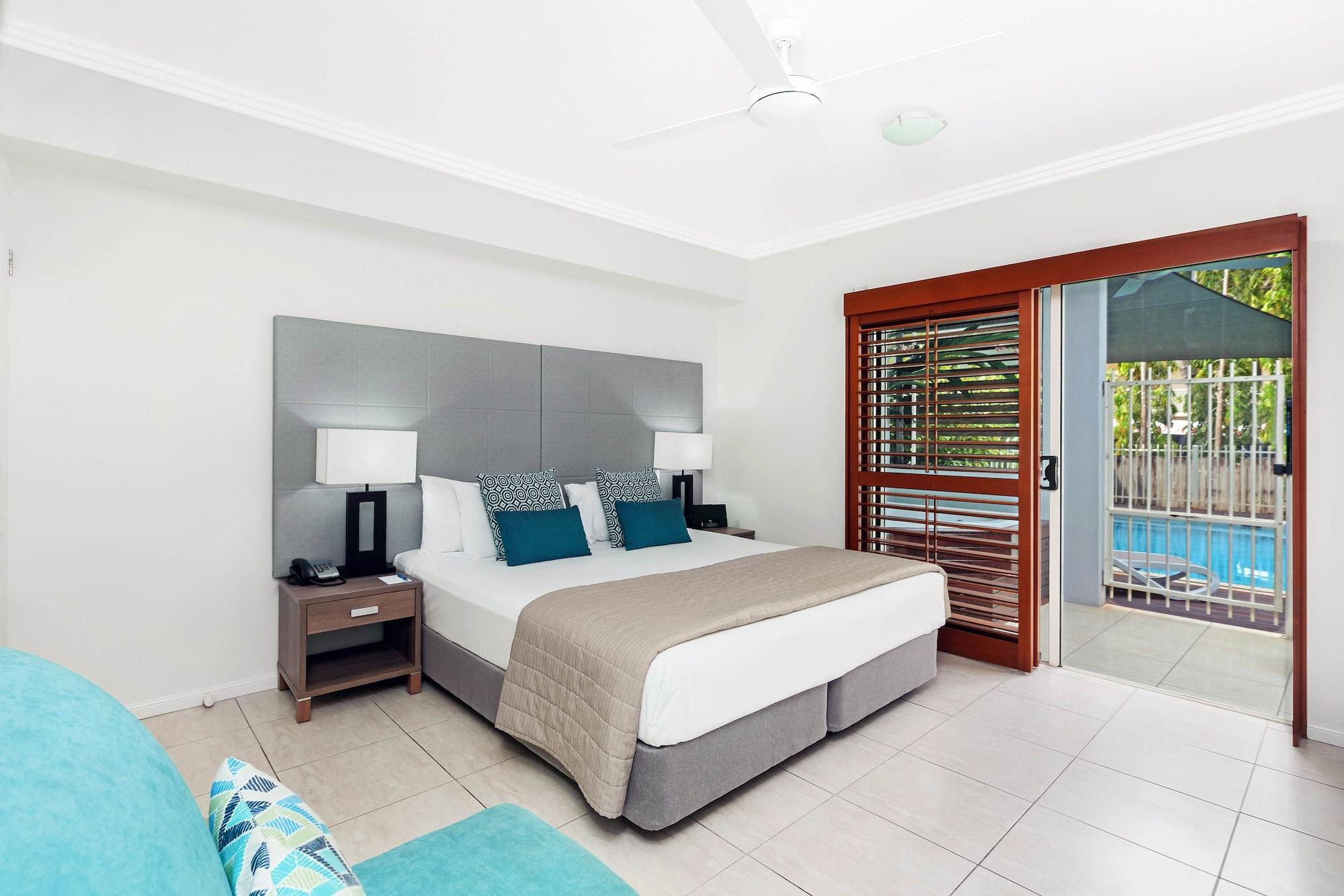 Aparthotel Mantra Aqueous On Port Port Douglas Exterior foto