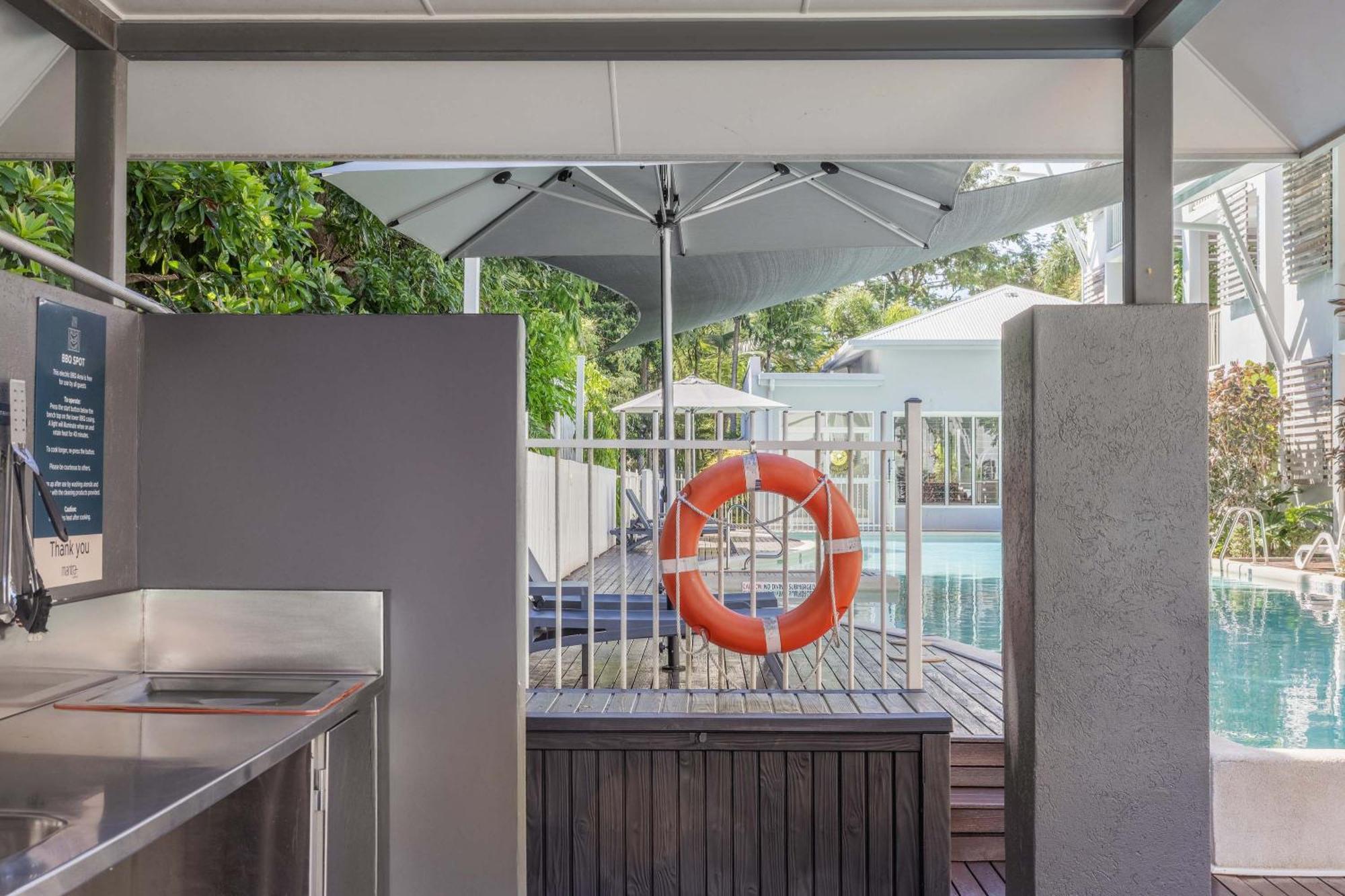 Aparthotel Mantra Aqueous On Port Port Douglas Exterior foto