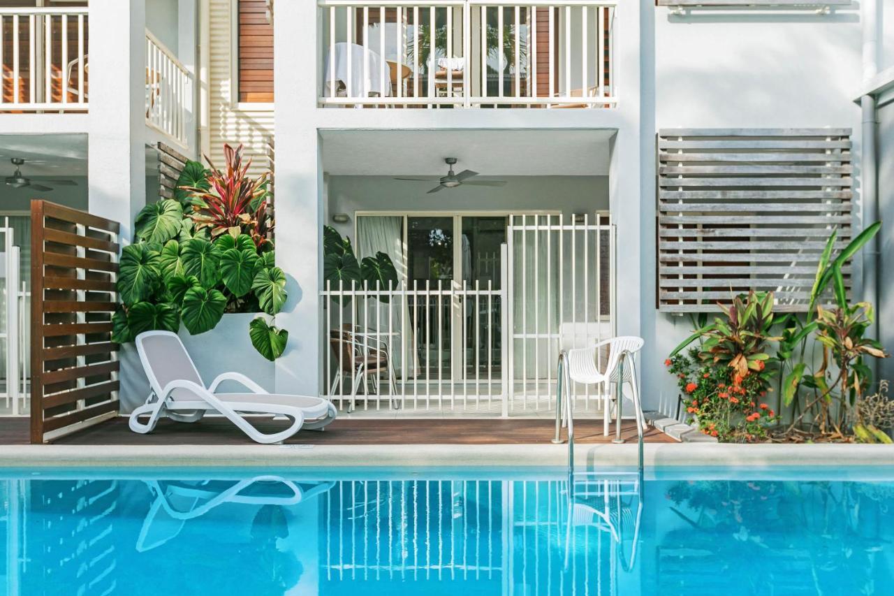 Aparthotel Mantra Aqueous On Port Port Douglas Exterior foto